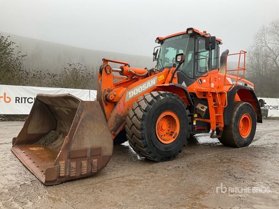 2017 Doosan DL350-5 Wheel Loader