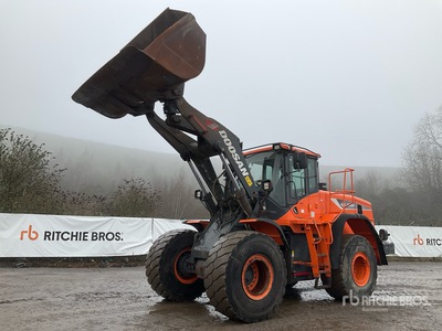 2019 Doosan DL300-5 Pala cargadora