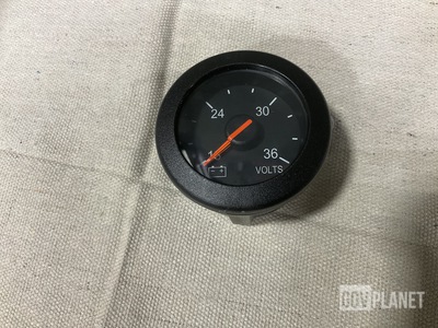 (64) Ametek 00078664-C02540 Voltmeters