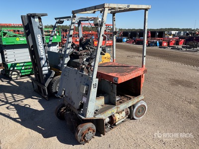 2001 Toyota 5FBCU20 Electric Forklift