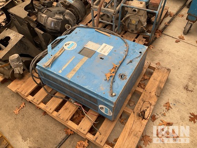 Dayton 2YU78 3 Phase Electric Radiateur