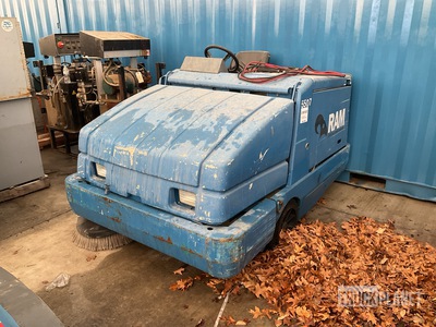 Tennant 176500 on Tennant 6650 Ride on Sweeper LPG Sweeper Truck (Inoperable)