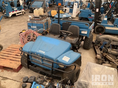 Cub Cadet 4x2 Utility Vehicle Utility Vehicle (Inoperable)