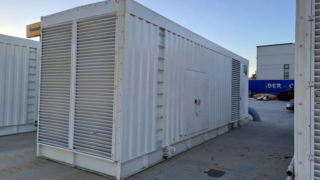 2006 Cat 3516 1825 kVA Containerized Generator Set