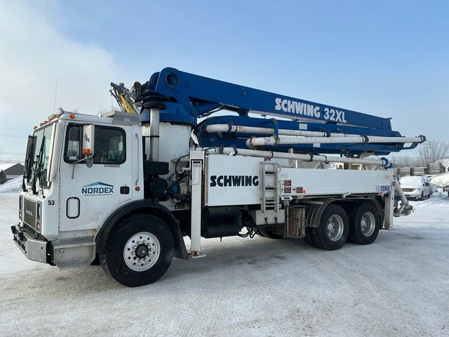 1996 Schwing 32XL 32 m on 1996 Mack MR688S 6x4 Concrete Pump Truck