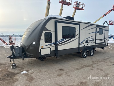 2012 Crossroads 28 ft T/A Travel Trailer