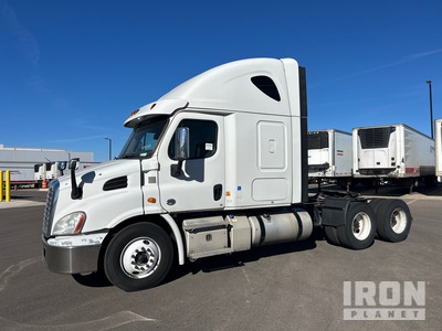 2019 Freightliner Cascadia 113 6x4 تراكتور شاحنة كابينة النوم (ثنائية المحور)