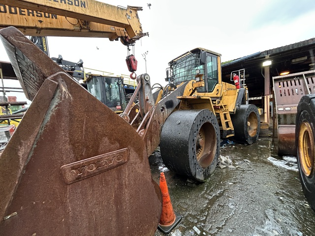 2008 Volvo L180F Wheel Loader (Inoperable)