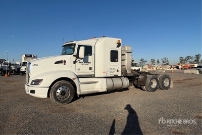 2011 Kenworth T660 6x4 トラックトラクター（T/A）