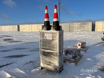 Quantity of (100) 15 In X 27 In Traffic Cones (Unused)