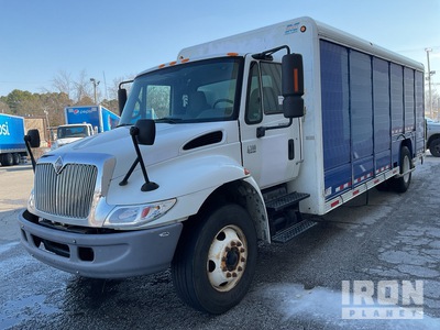 2007 International TK12BAY40INS 4300 DT466 4x2 12 Bay Beverage Truck
