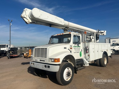 1999 Altec AM855 55 ft on 2000 International 4800 4x4 شاحنة دلو