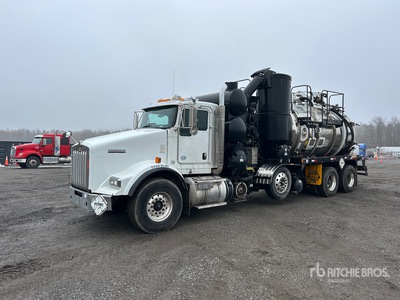 2013 Kenworth T800 8x4 バキュームトラック