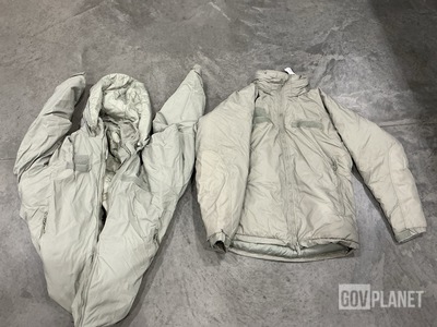 (15) Extreme Cold Weather Parkas