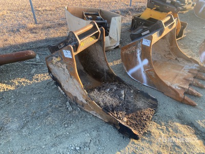 20 in Digging Excavator Bucket