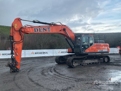 2019 Doosan DX300LC-5 Tracked Excavator
