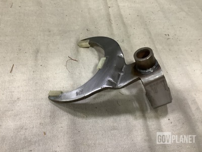 (87) Aviarms 13965 Vehicular Shifter Forks