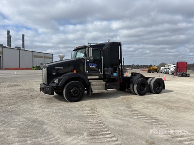 2007 Kenworth T800 6x4 3- Achs Sattelzugmaschine mit Schlafkabine