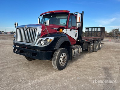 2015 International 7600 8x4 شاحنة مسطحة