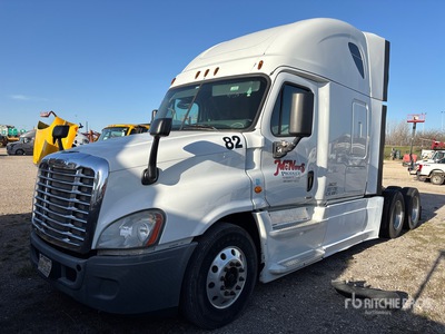 2015 Freightliner Cascadia 125 6x4 Ciągnik siodłowy T/A z kabiną sypialną (Inoperable)