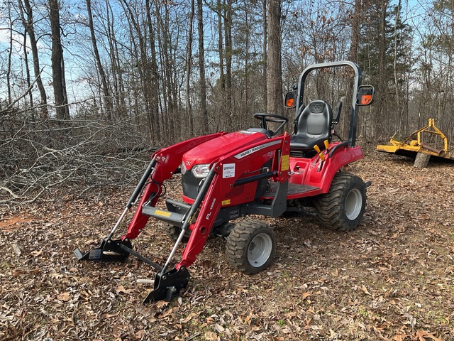 2022 Massey Ferguson MF1725M 4WD Utility Tractor