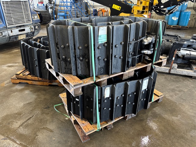 Track 40 LINK, 7.5 HD, SALT, 560MM, SINGLE Dozer Attachment (Unused)