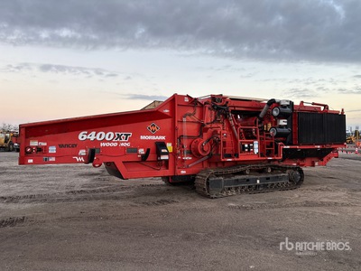 2018 Morbark 6400XT Tracked Horizontal Grinder