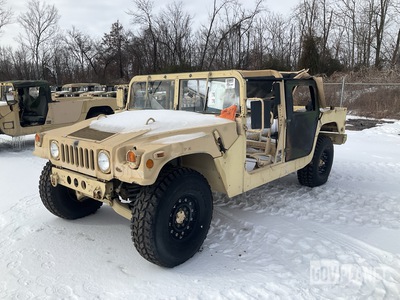 2008 AM General M1097R1 HMMWV 4 Door Soft Top w/Truck Body