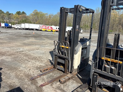 2022 Crown RR5725-35 3500 lb Reach Truck