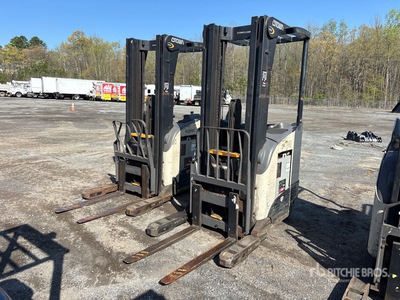 2022 Crown RR5725-35 3500 lb Reach Truck