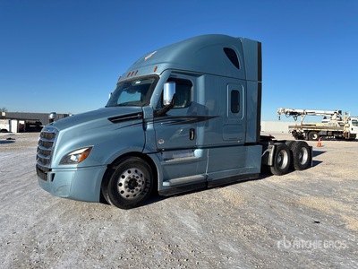 2021 Freightliner Cascadia 126 6x4 T/A Sleeper Truck Tractor