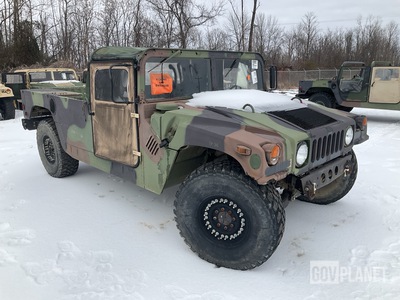 2006 AM General M1097R1 HMMWV 2 Door Soft Top w/Truck Body