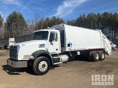 2007 Mack GU813 6x4 Rear Loader Waste Collection Truck