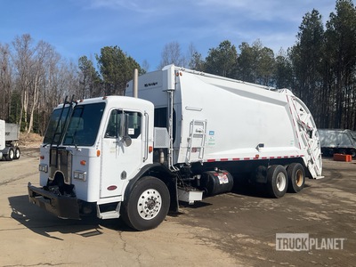 2009 Peterbilt 320 6x4 Rear Loader Waste Collection Truck
