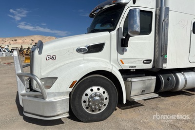 2018 Peterbilt 579 8x2 Logging Tri/A Sleeper Truck Tractor