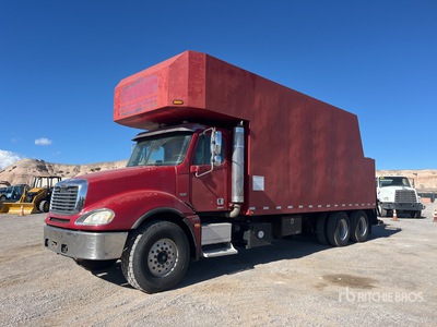 Serco 8500 Knuckle Boom on 2005 Freightliner Columbia 6x4 Grapple Truck