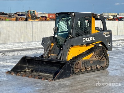 2010 John Deere 323D Compact Track Loader