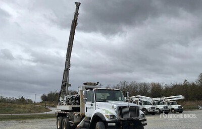 2005 International 7400 6x4 Perforadora de presión