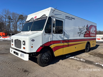 2017 Freightliner MT55 4x2 Furgón de Reparto