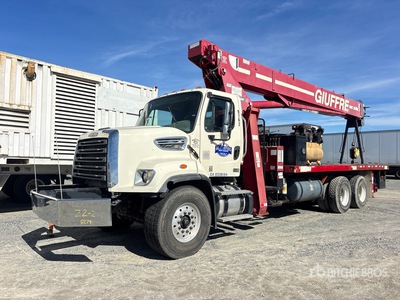2014 Terex BT4792 47000 lb Articulated Boom on 2015 Freightliner 108SD 6x4 Camion à Fèche