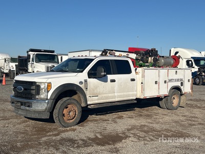 2017 Ford F-550 XL 4x4 Crew Cab Service Truck