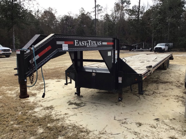 2023 East Texas 40 ft T/A Gooseneck Equipment Trailer