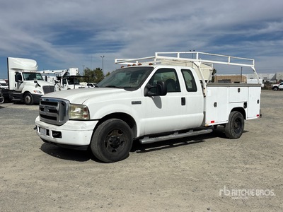 2005 Ford F-350 XL 4x2 Extended Cab Utiliteits vrachtwagen