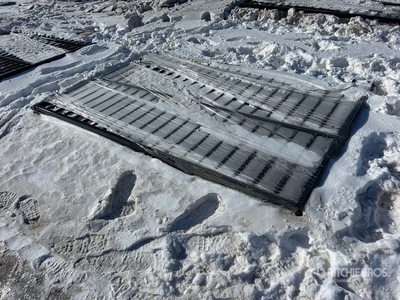 20 ft x 7 ft Wrought Iron Bi-Parting Driveway Gate (Unused)