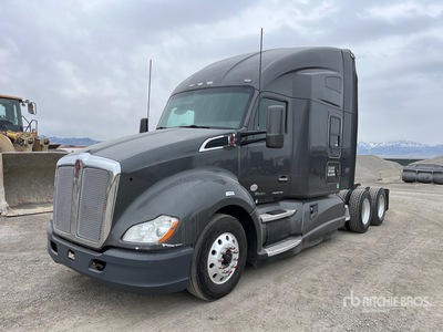 2016 Kenworth T680 6x4 تراكتور شاحنة كابينة النوم (ثنائية المحور)