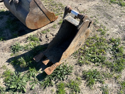 12 in Digging Excavator Bucket