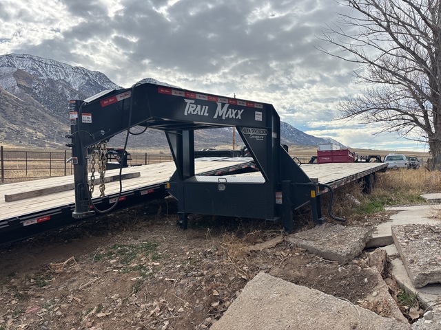 2025 Trailmaxx SD27-40 40 ft T/A Gooseneck Flatbed Trailer