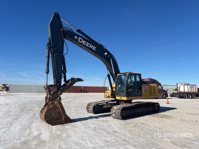 John Deere 240D LC Tracked Excavator
