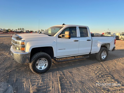 2016 Chevrolet Silverado 2500HD 4x4 Crew Cab Pickup
