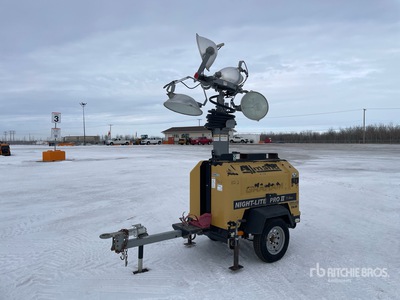 2013 Allmand Nite-Lite 8 KW منارة